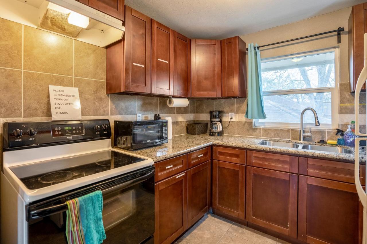 East Downtown Bungalow Houston Bagian luar foto