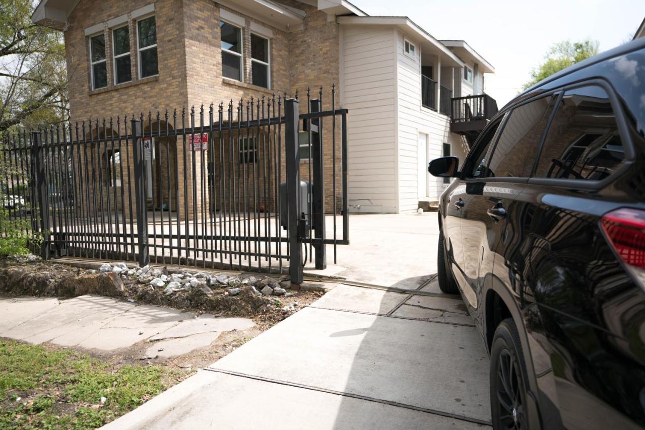 East Downtown Bungalow Houston Bagian luar foto